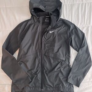 Nike windbreaker jacket